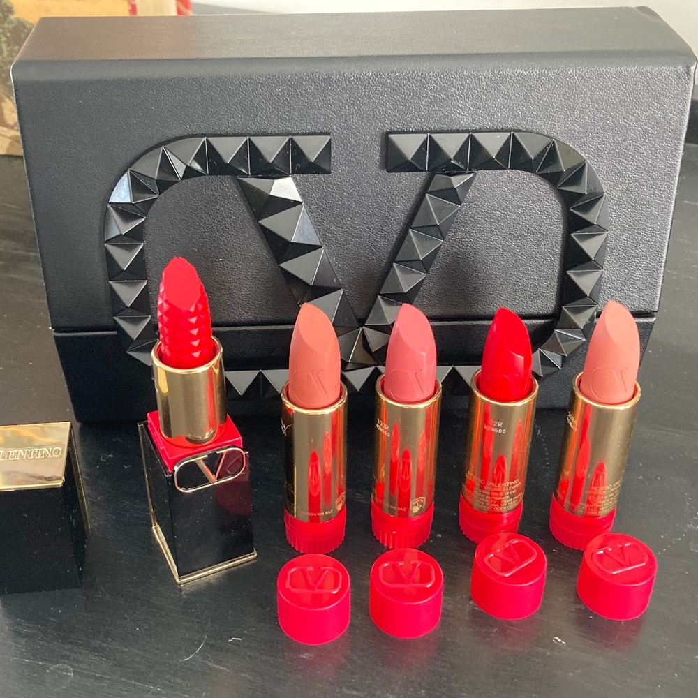 LAST CHANCE TO PURCHASE! Valentino lipstick set clutch